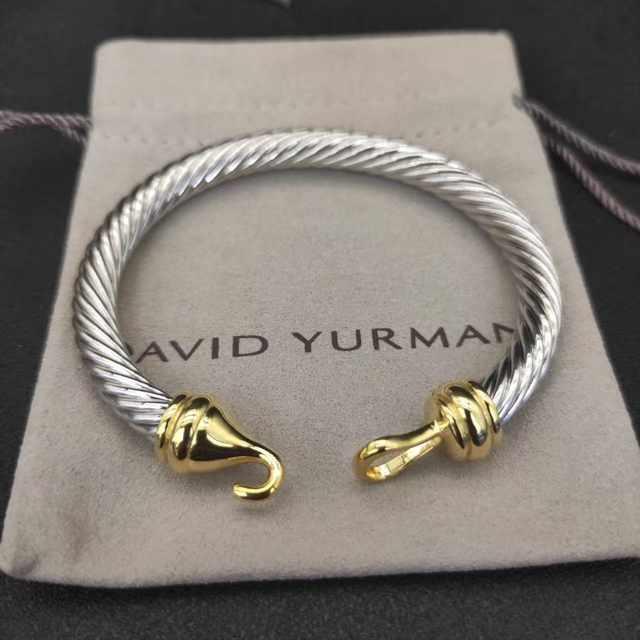 David Yurman 7mm Gold Hook Bracelet